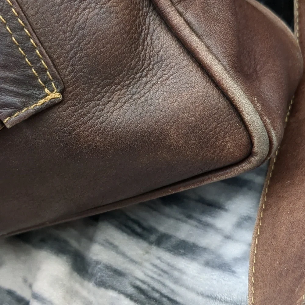 N/A leather bag